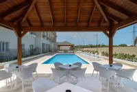 Wyndham Garden El Morro Montecristi - Pool