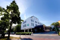 M皮爾酒店 鄰近鲁多的酒店