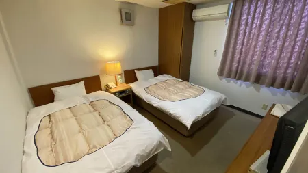 Sanuki City Hotel Отели в г. Ториде