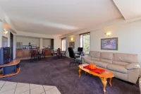 Executive Plus Inn and Suites - Kæledyr tilladt