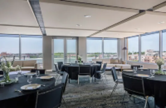 Ambassador Hotel Oklahoma City, Autograph Collection - Pet Friendly