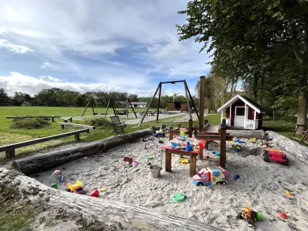 "Myra" - 425m from the Sea Отели в г. Нюкёбинг