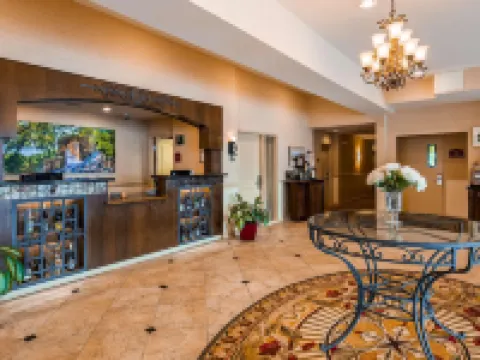 Best Western Plus Vineyard Inn  Suites Hotels in Yates County