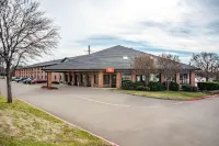 Econo Lodge Inn & Suites Hotels in McKinney