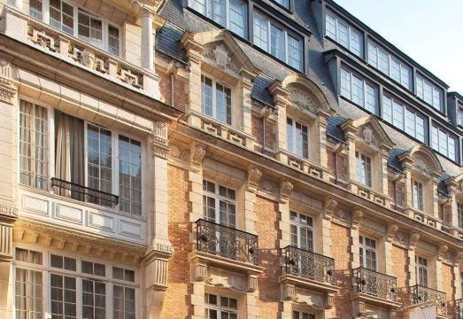 3. 스놉 호텔 바이..