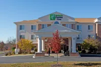Holiday Inn Express & Suites Lancaster-Lititz Hotels in Lititz