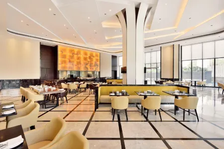 Radisson Blu Coimbatore Отели рядом с достопримечательностью «Codissia Trade Fair Complex»