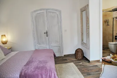 Mariasofia Master Suite with Private Bathroom
