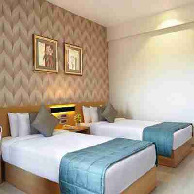 Click Hotel, Junagadh Rooms