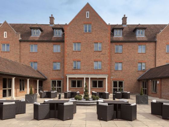 Cambridge Belfry Hotel & Spa