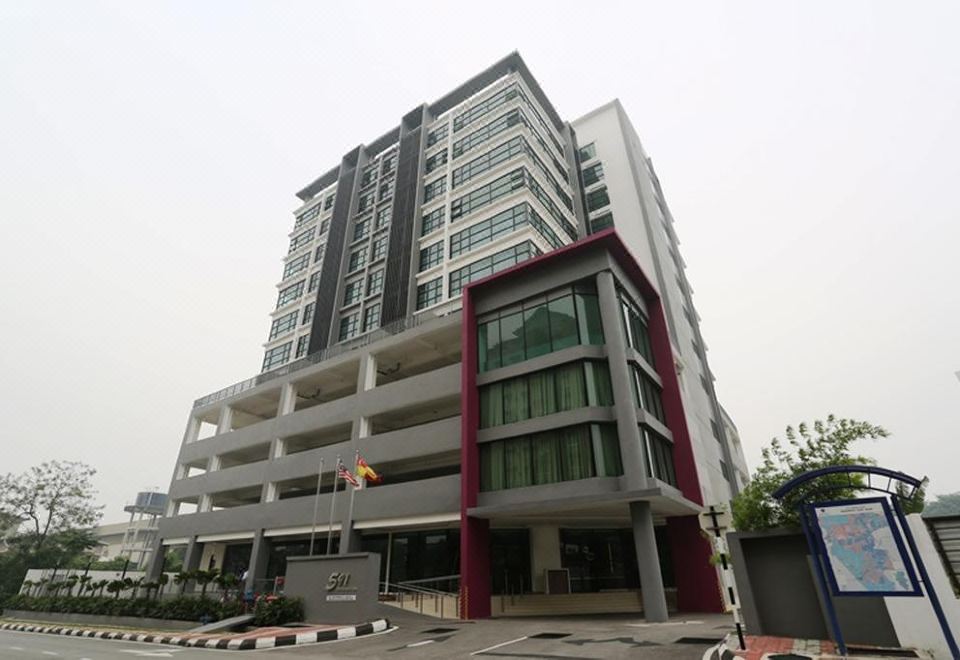 hotel overview picture