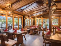 Hotel Taescherhof Hotels near Kumme