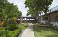 Hotel Roca Sunzal Hoteles cerca de Playa El Tunco