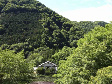 Yamahisa Inn โรงแรมใกล้เฮเกะ โนะ ซาโตะ