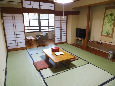Atera Onsen Forespa Kiso Ryokan Отели рядом со станцией JR Nagiso station