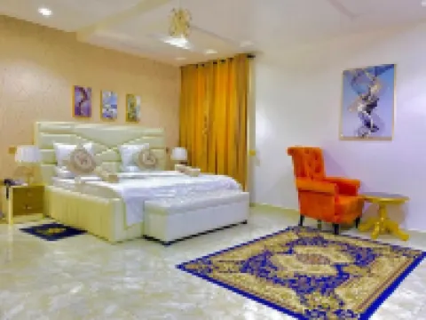 霍吉斯豪華套房 卡拉巴爾酒店