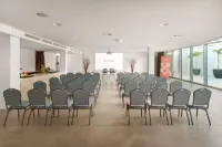 Hotel Ambasador - Business