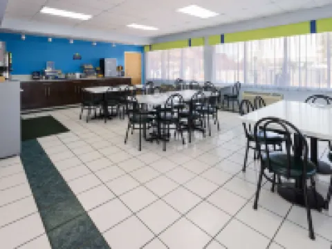 Days Inn by Wyndham Forsyth Hoteles en Forsyth