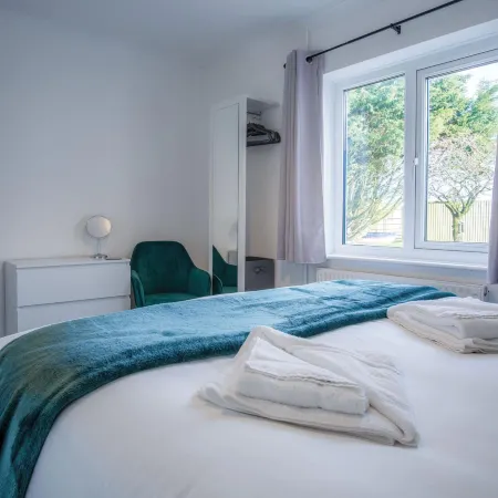 Gower Hideaway - 3 Bed Apartment - Ocean Breeze