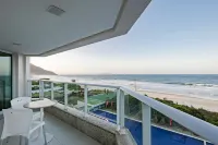 Slaviero Ingleses Convention - Pemandangan Pantai
