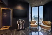 Hugo's Boutique Hotel - Adults Only