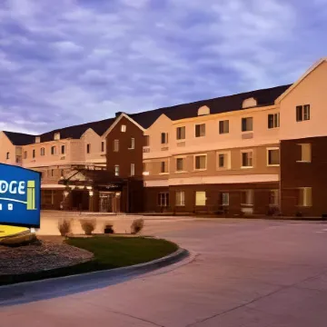 Staybridge Suites SIOUX FALLS AT EMPIRE MALL by IHG Отели в г. Су-Фолс