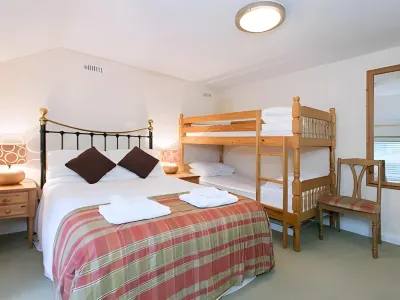 The Farmers Arms Hotels in Saint Minver Lowlands