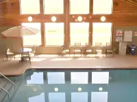 AmericInn by Wyndham Cedar Rapids/CID Airport - Pools