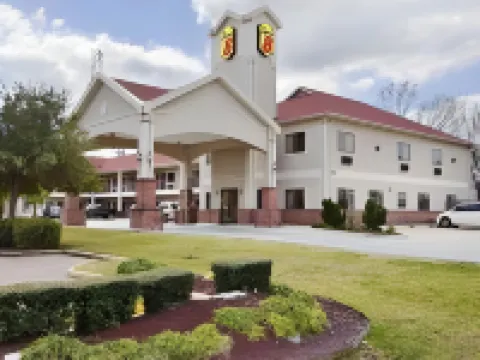 Super 8 by Wyndham Houston/Brookhollow NW Hotels near Karbach Brewing