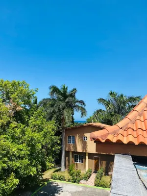 Montego Bay Ironshore  Luxury Studios Hotel a 
