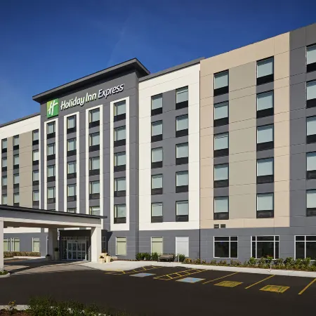 Holiday Inn Express SARNIA - POINT EDWARD by IHG