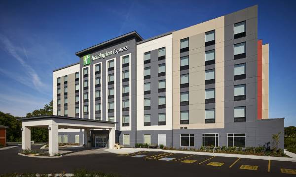 Holiday Inn Express Sarnia - Point Edward by IHG