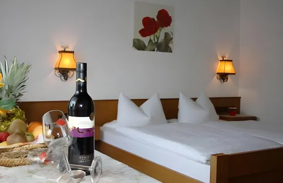 施萬澤斯羅格酒店