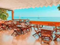 Charming Lipe Beach Resort Hotel di Ko Lipe
