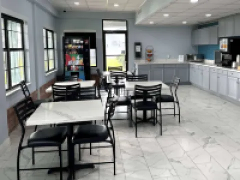 Days Inn by Wyndham Lake Charles Hotels in Lake Charles