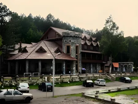 自然拉茲瑪度假酒店