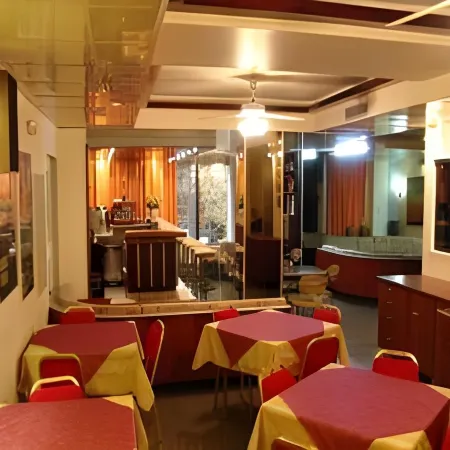 Claridge Hotel
