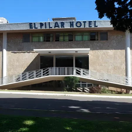 Hotel El Pilar by BSB Inn Отели рядом с достопримечательностью «Северное крыло»