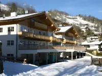 Alpine Resort by Alpin Rentals - Incl Summercard 카프룬 호텔