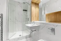 Luxurious One Bedroom Apartment in Bond Street - Wifi