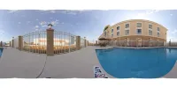Holiday Inn Express LAKE WALES N-WINTER HAVEN by IHG - Swimmingpools