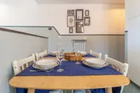 Emma House, Moneglia, Wifi Hotel in zona Punta Baffe - Punta Moneglia - Val Petronio