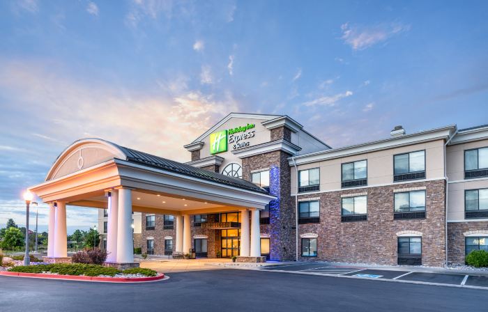 Holiday Inn Express & Suites COLORADO SPRINGS-FIRST & MAIN by IHG