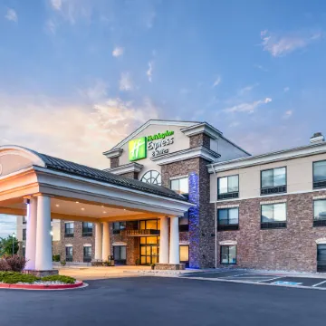 Holiday Inn Express & Suites COLORADO SPRINGS-FIRST & MAIN by IHG Отели рядом с достопримечательностью «Парк Коттонвуд Крик»