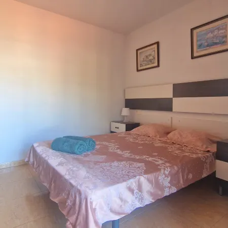 Cozy Apartment by the Sea in Lloret de Mar - Ref A090 Rene Go2Llolet