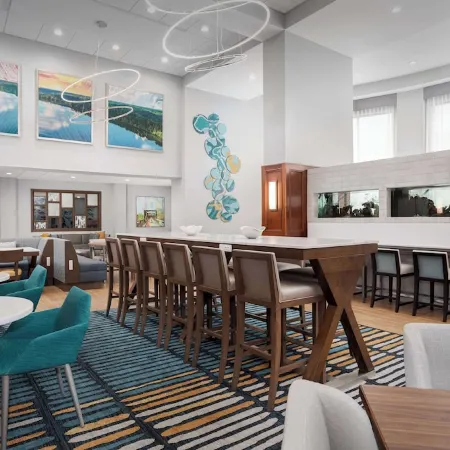 Hampton Inn & Suites ATL-Six Flags