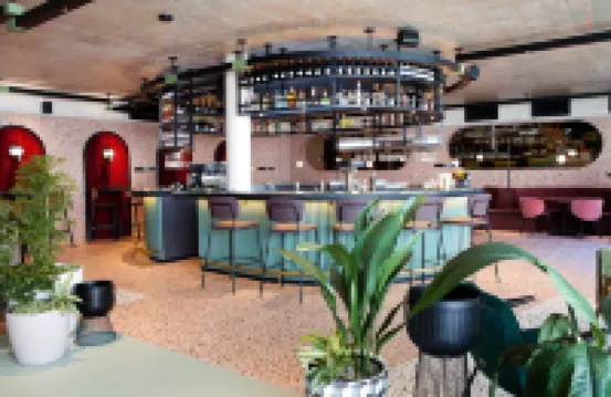 維也納英迪格酒店–納旭市場