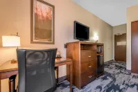 Fairfield Inn & Suites Slippery Rock Hoteles en Municipio de Springfield