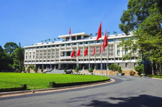 FH Homestay Hotels near Central Post Office