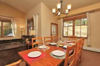 Zephyr Mountain Lodge Hotels in Saint Mary's